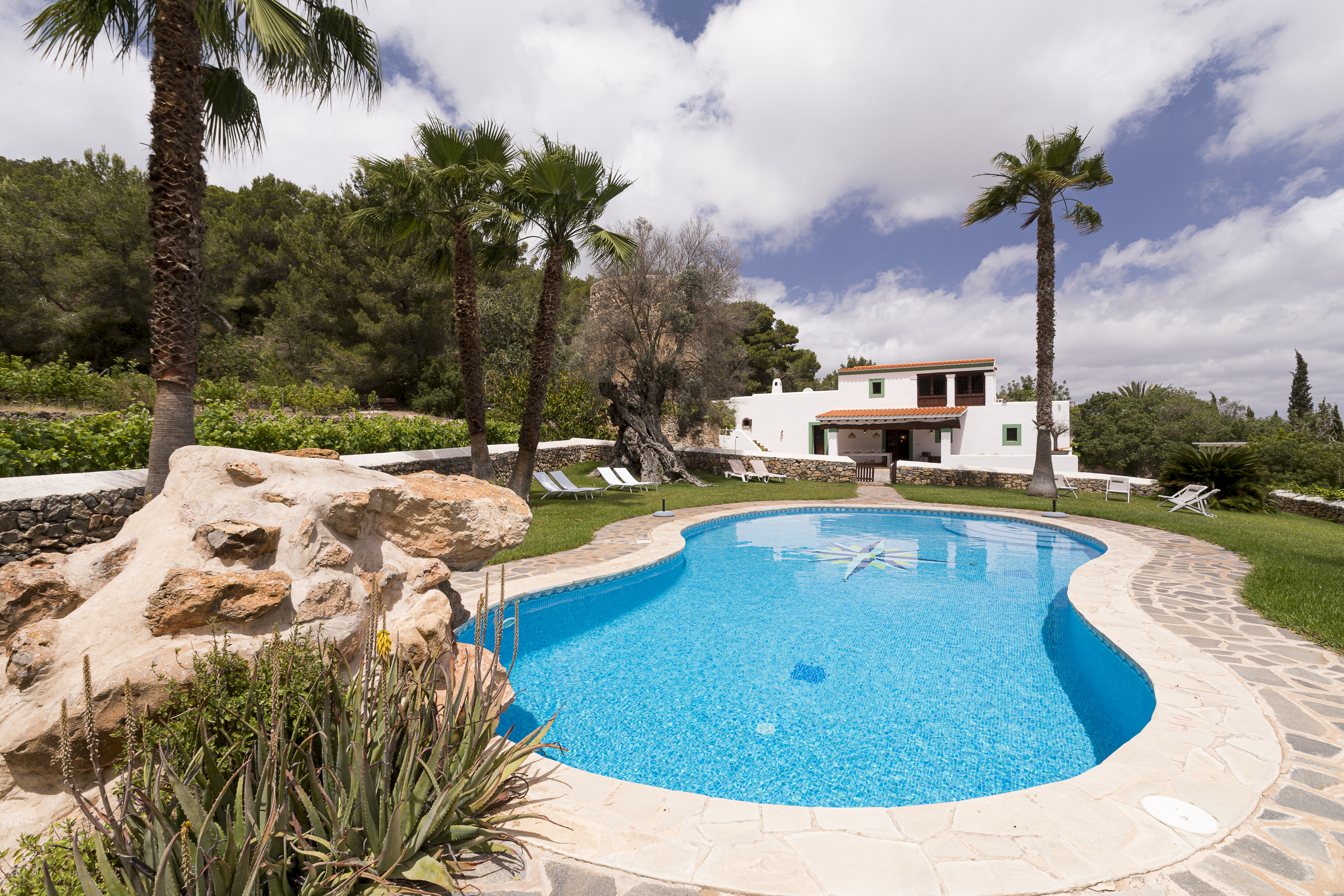 Resa estates rental in jesus 2022 finca private pool in Ibiza house main photo.jpg